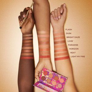 Dare to live eye set by Tarte